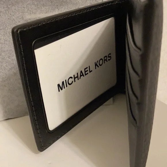 Michael Kors Women's Cooper Pebbled Trifold Wallet