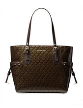 Load image into Gallery viewer, Michael Michael Kors SIGNATURE GLOSSY VOYAGER EAST WEST TOTE
